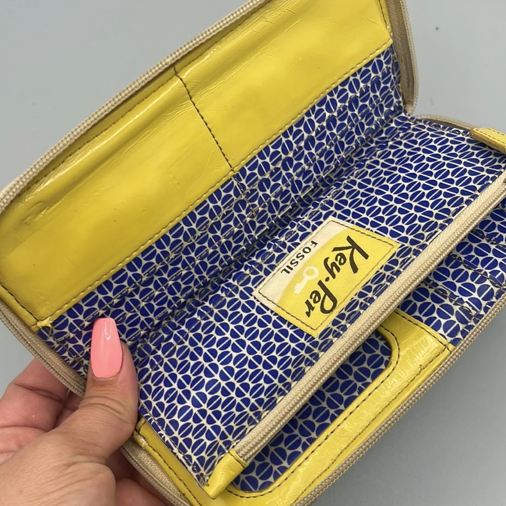Fossil Set Zip Wallet and Wristlet